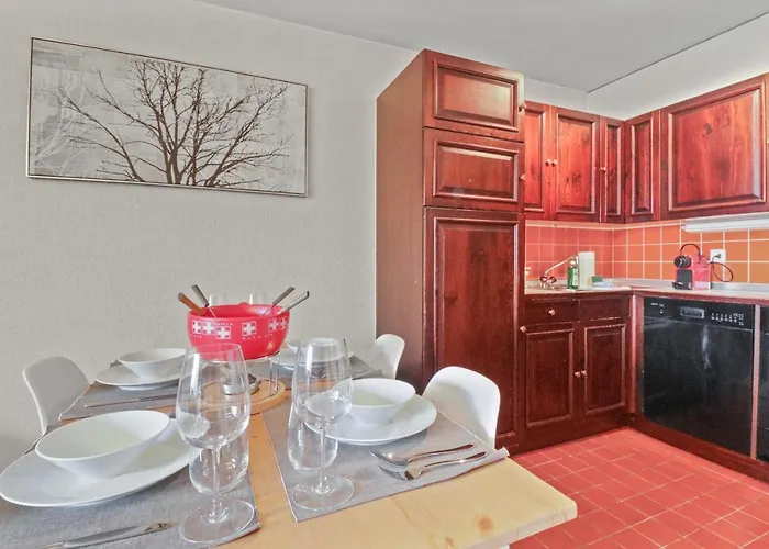 Joli Au Centre Апартаменты Кран-Монтана